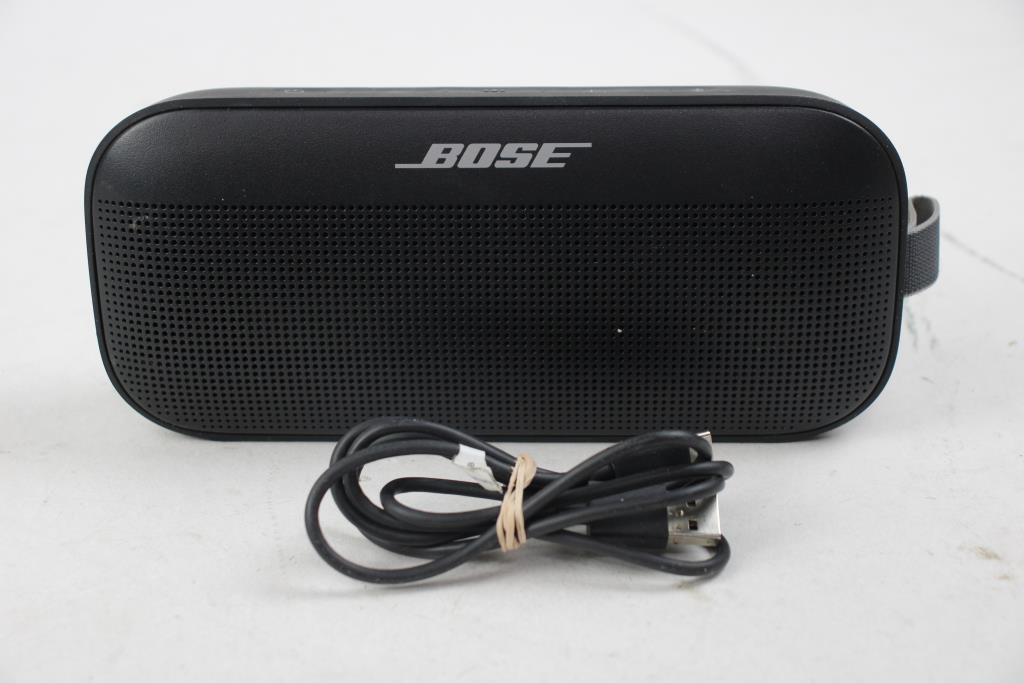 Bose bluetooth speaker property room
