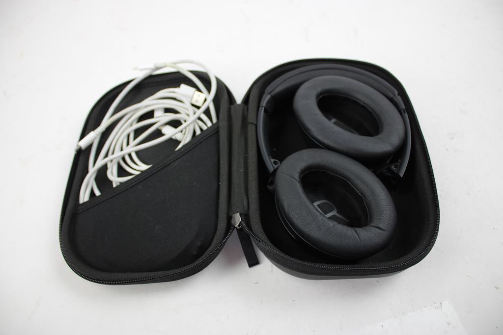Bose Headphones With Case