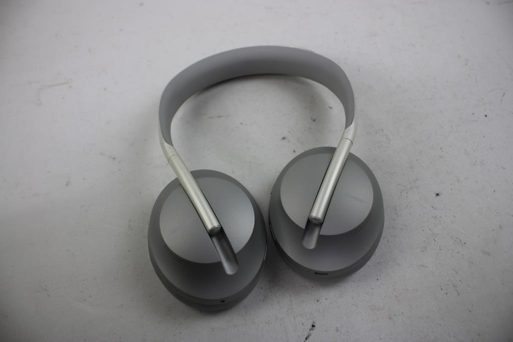 Bose Noise Cancelling Headphones 700