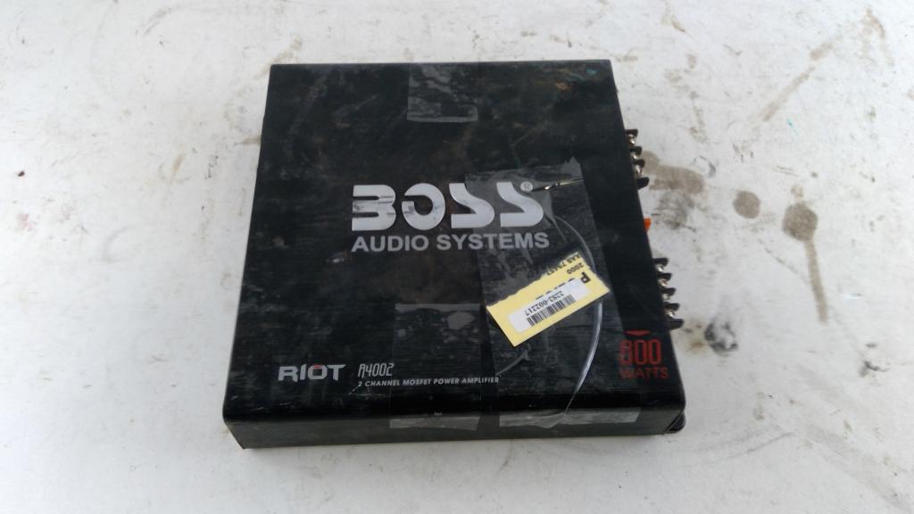 Boss Audio Systems 2 Channel Amplifiers