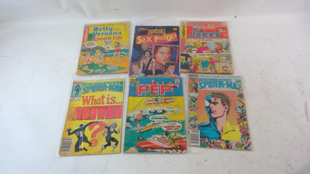 Box Of Comics 10+ Pieces