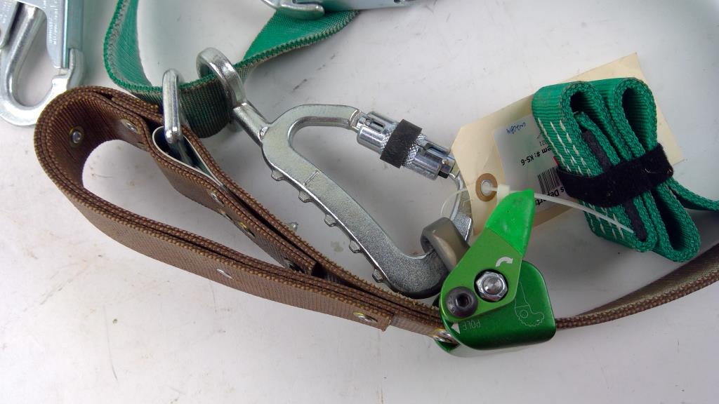 Buck EZ Squeeze Woven Inner Strap Property Room