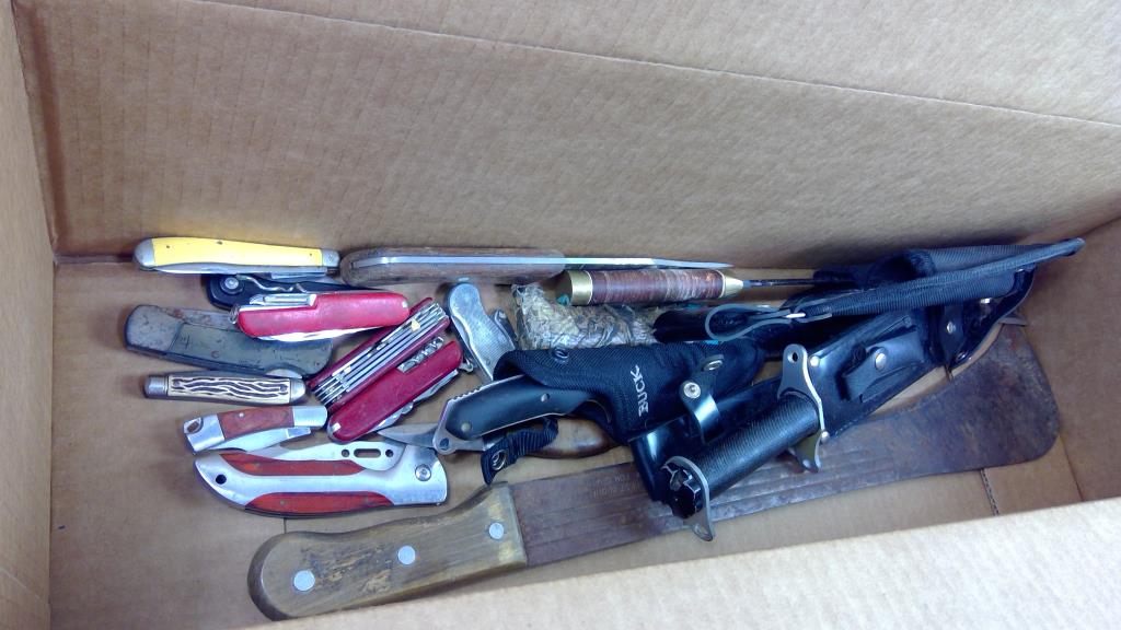 Buck, Kessler, And Other Knives, 17 Pieces