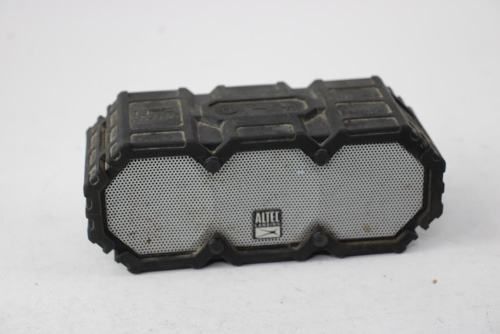 Bulk Lot 2 Speakers, Earbuds, 3 Pieces