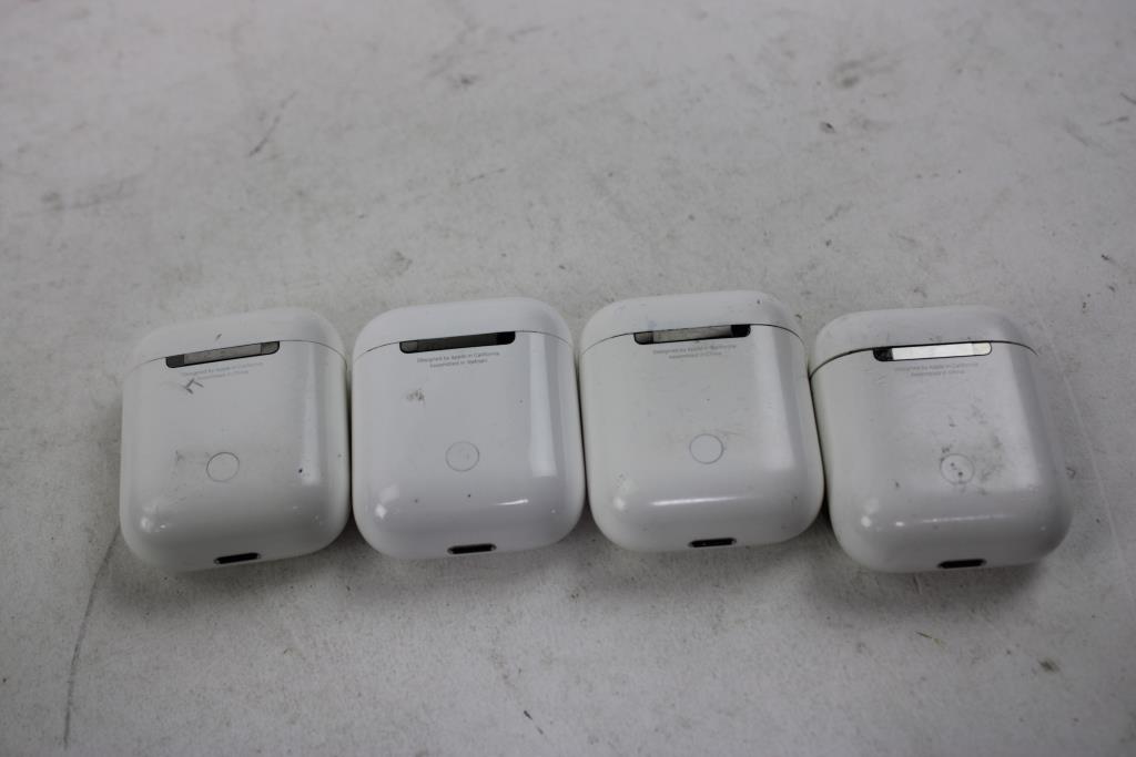 Bulk Lot Airpods 4 Pieces In Case