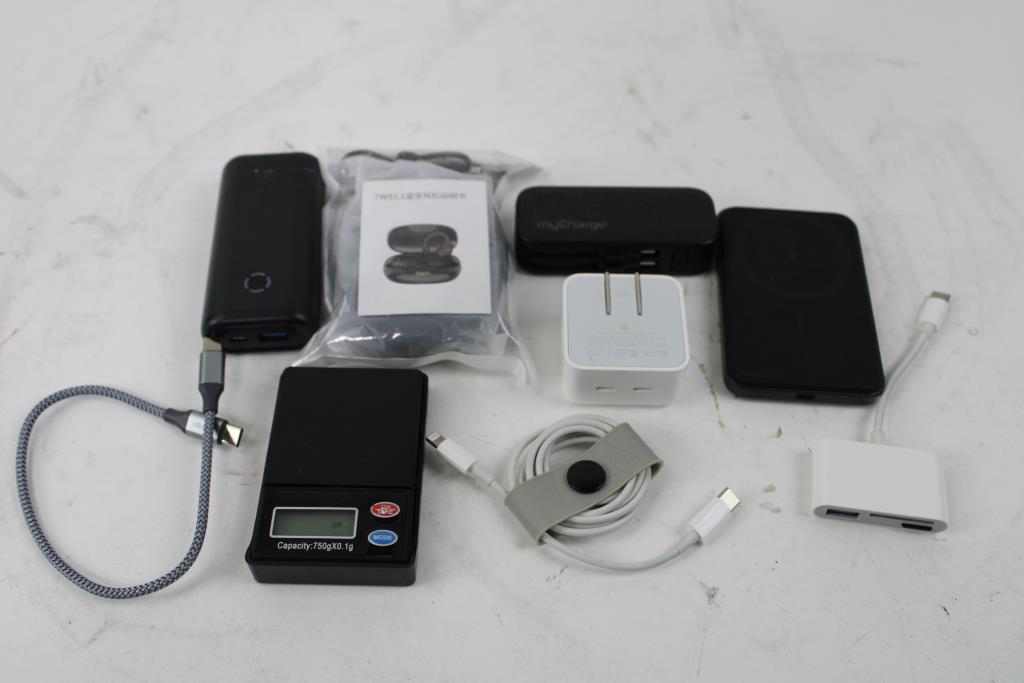 Bulk Lot Earbuds, Powerbanks, Adapter Charger And More