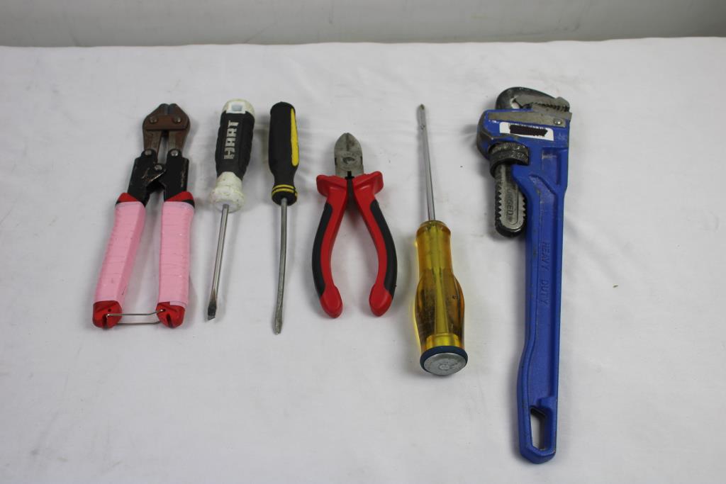 Bulk Lot Flashlights And Tools