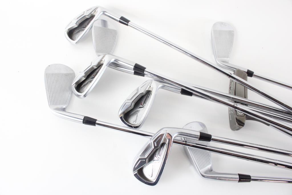 Bulk Lot Of Golf Clubs 8 Pieces Property Room