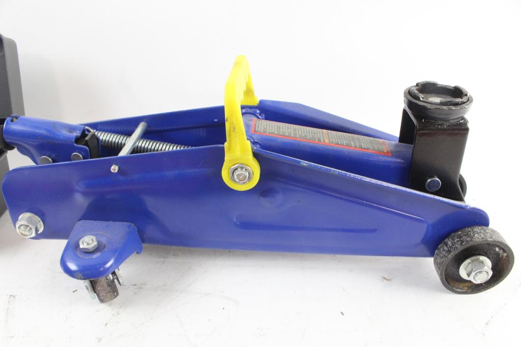 Bulk Tool Lot Floor Jack Extension Cord And More Property Room