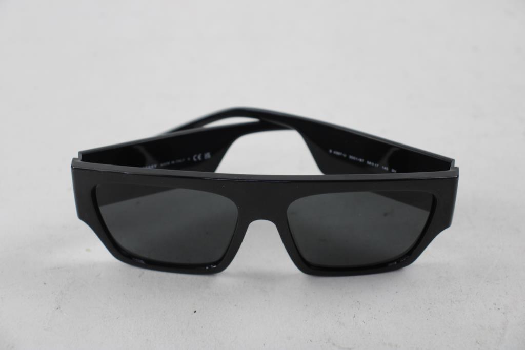 Burberry  Sunglasses