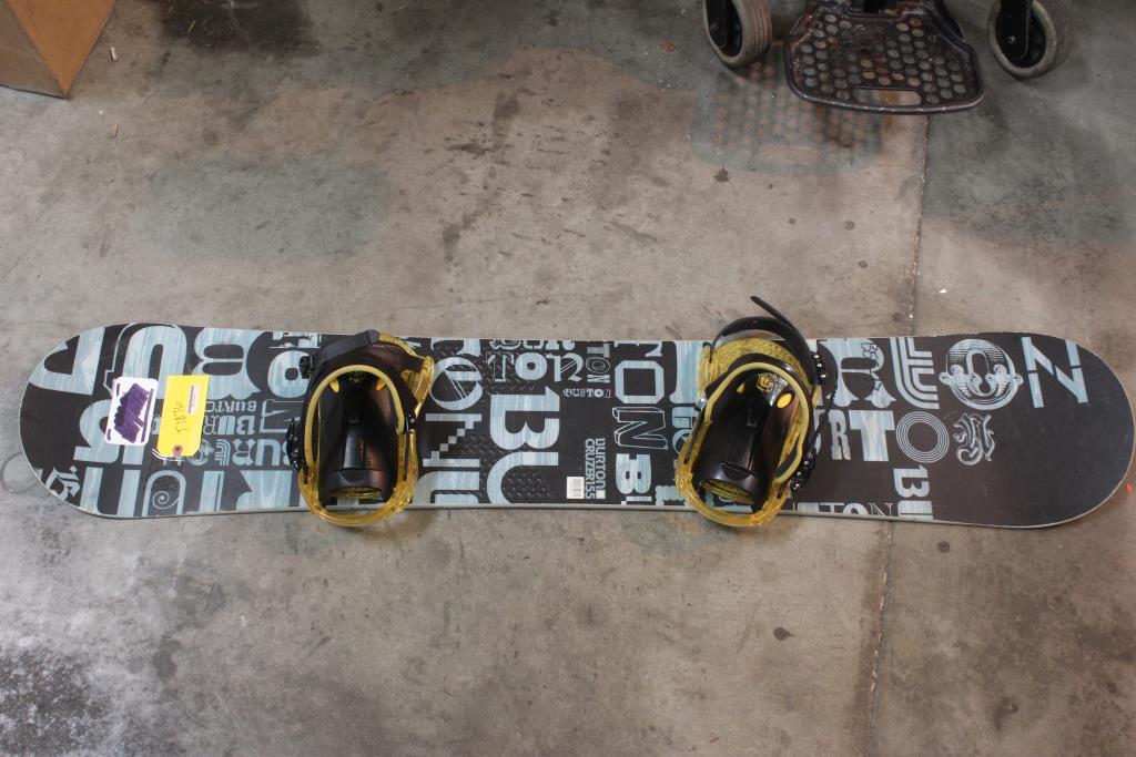 Burton Cruzer155 Snowboard With Burton Progressive Bindings; 152cm