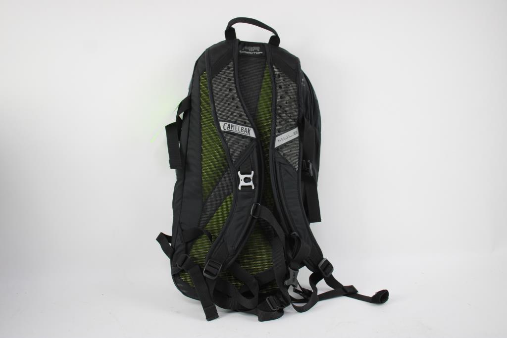 OccasionTrès bon état - CamelBak M.U.L.E. Pack de 12 hydratations