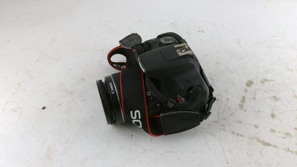 Canon EOS Rebel T5 SLR Camera