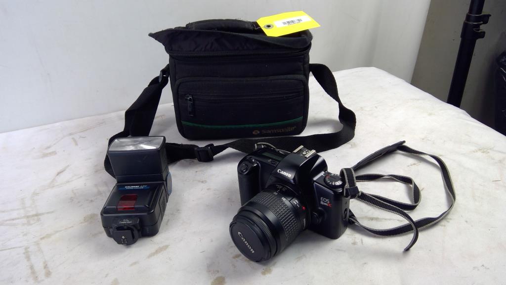 Canon EOS Rebel X 35mm SLR Camera With Kalimar AFF Flash And Camera Bag