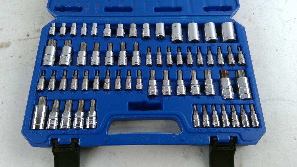 Casoman 60 Piece Socket Set