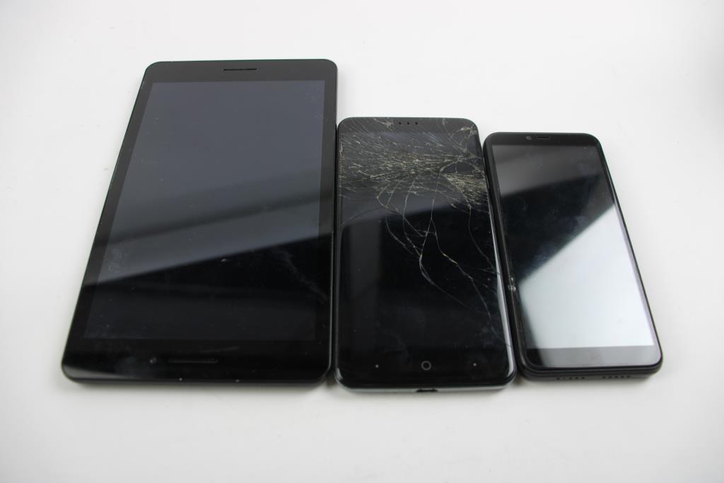 Cell Phone And Tablet Lot, 3 Pieces, Sold For Parts
