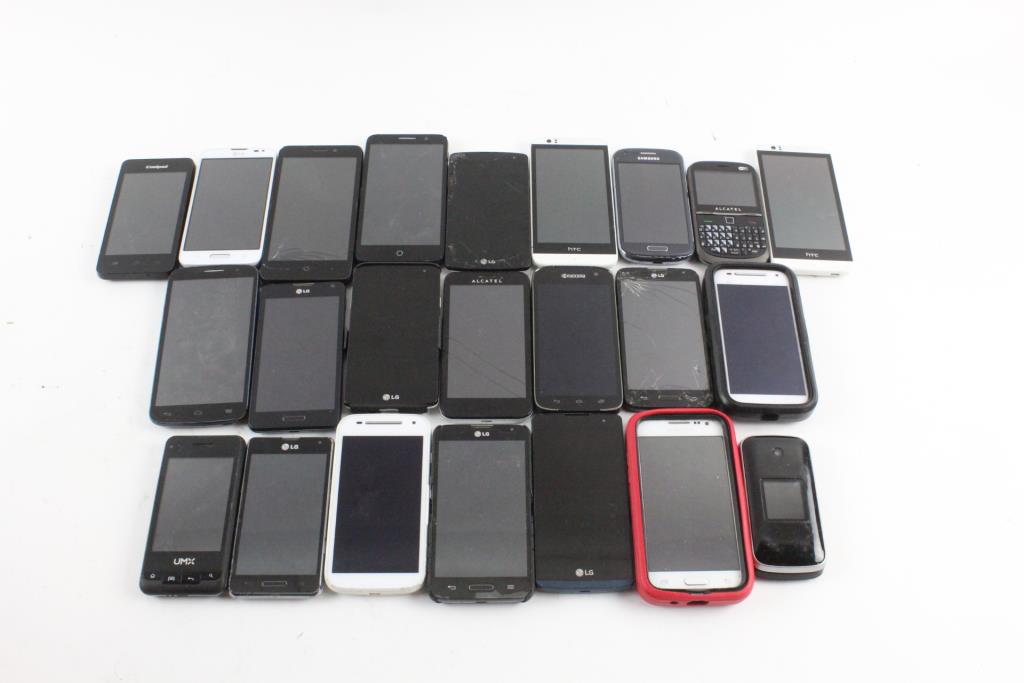 Cell Phone Lot, 20+ Pieces, Sold For Parts Property Room
