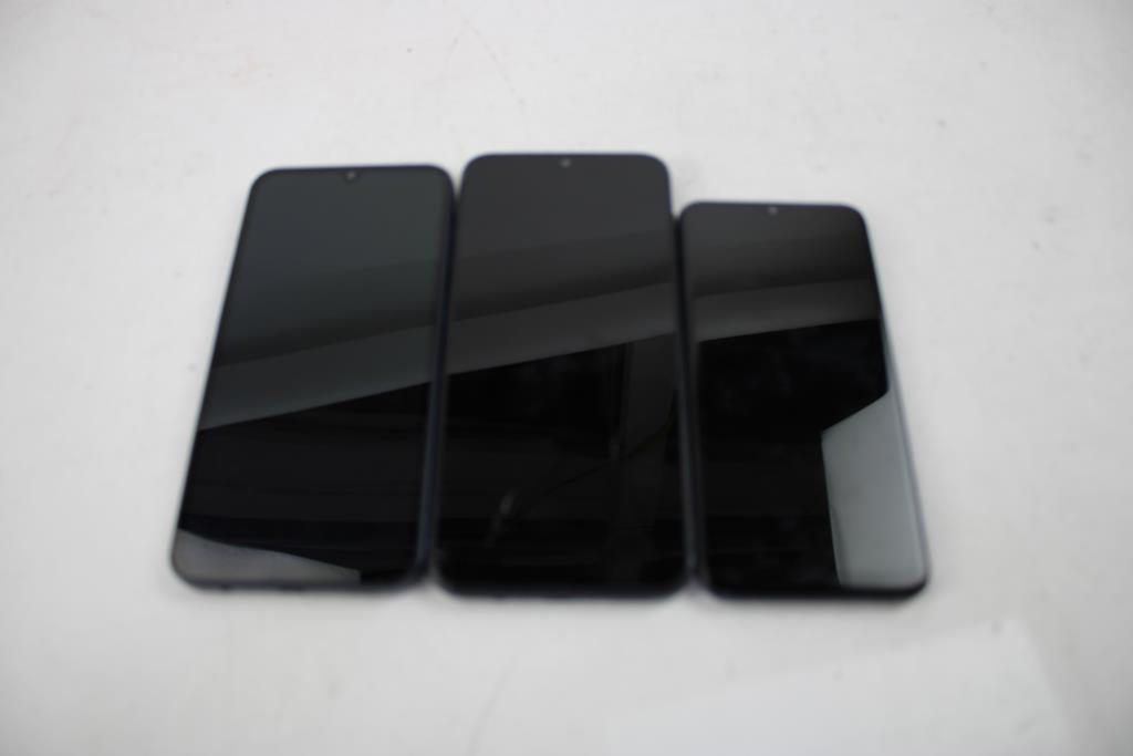 Cell Phone Lot, 3 Pieces, Sold For Parts