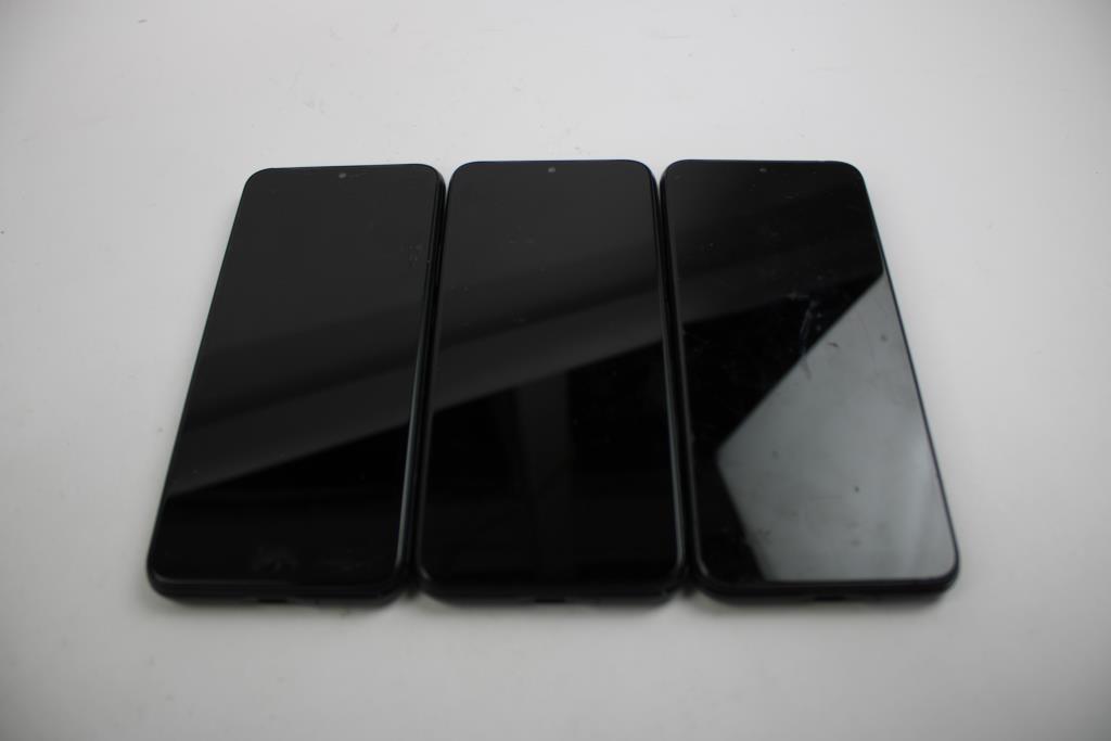 Cell Phone Lot, 3 Pieces, Sold For Parts