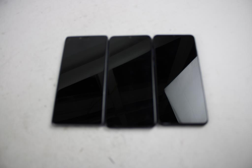 Cell Phone Lot, 3 Pieces, Sold For Parts