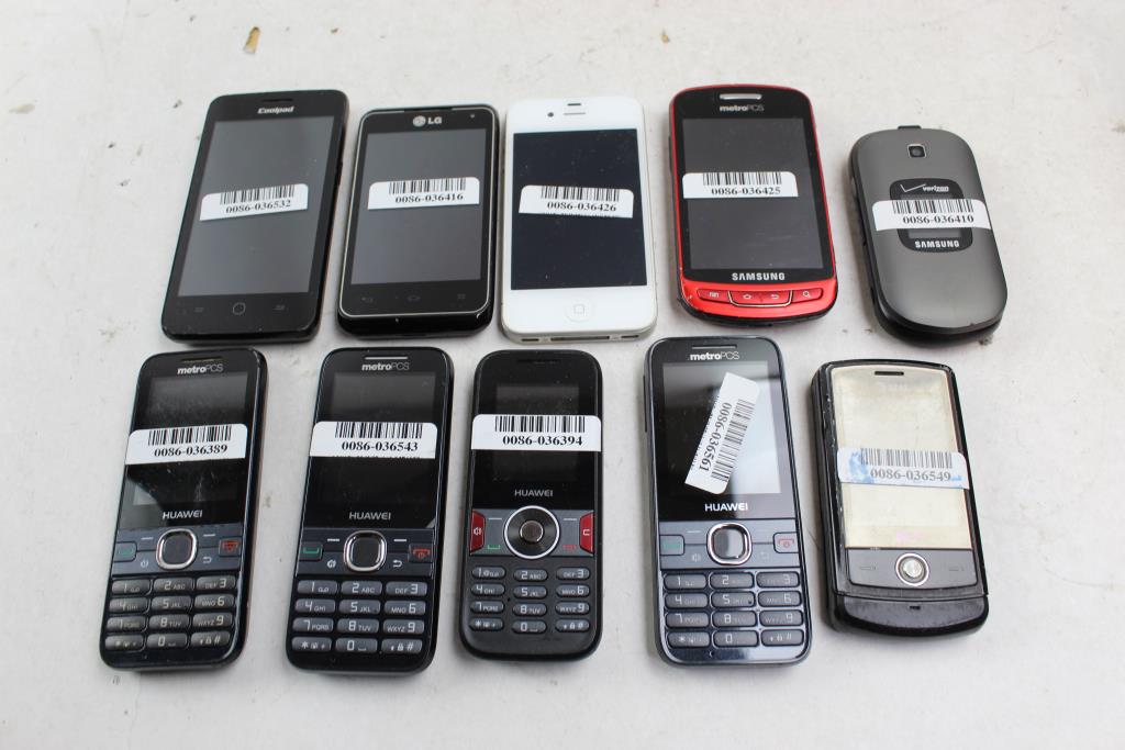 Cell Phone Lot, 5+ Pieces, Sold For Parts Property Room