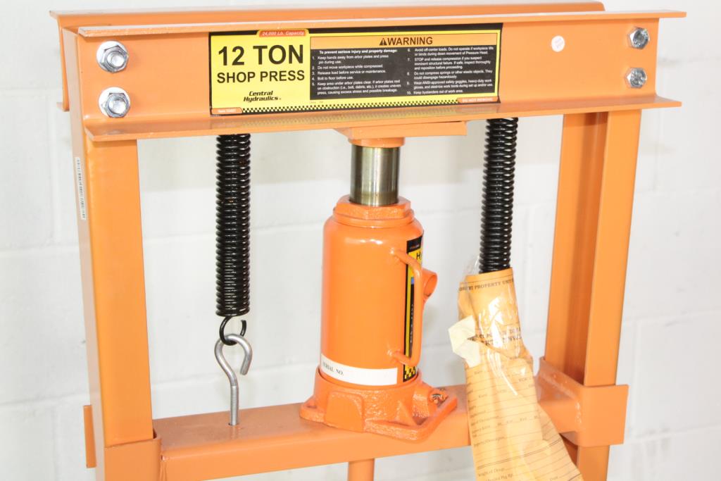 Central Hydraulics 33497 12 Ton Shop Press Property Room