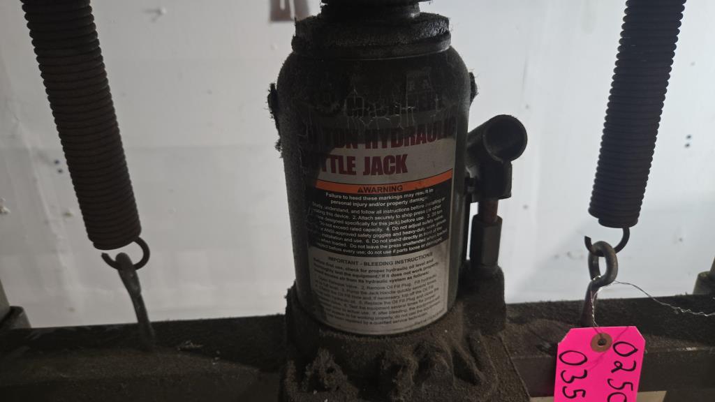 Central Machinery Tool Press