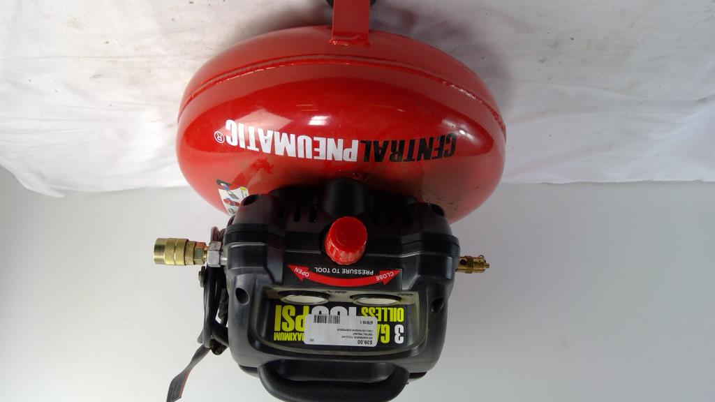 Central Pneumatic Air Compressor, 60637 Property Room