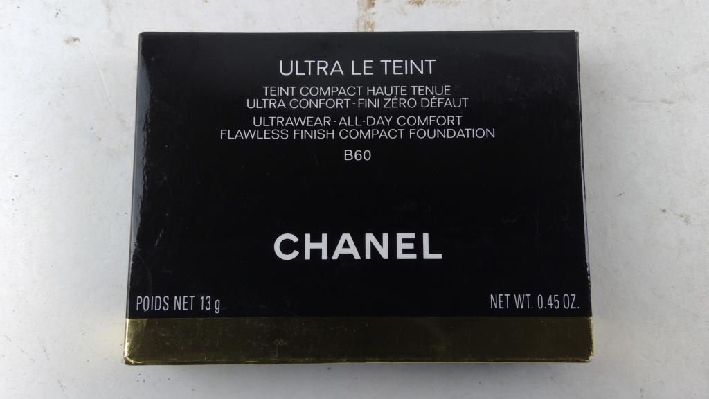 Chanel Ultrawear Compact Foundation, New