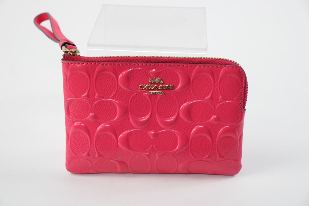 Coach Wristlet Property Room