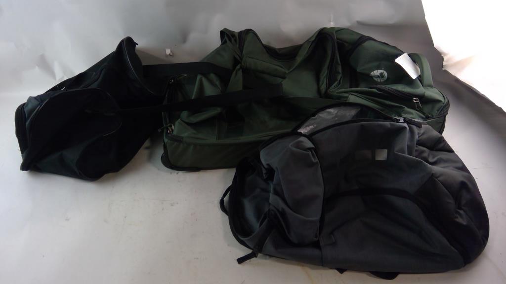 Coleman Suitcase And More 3 Pieces