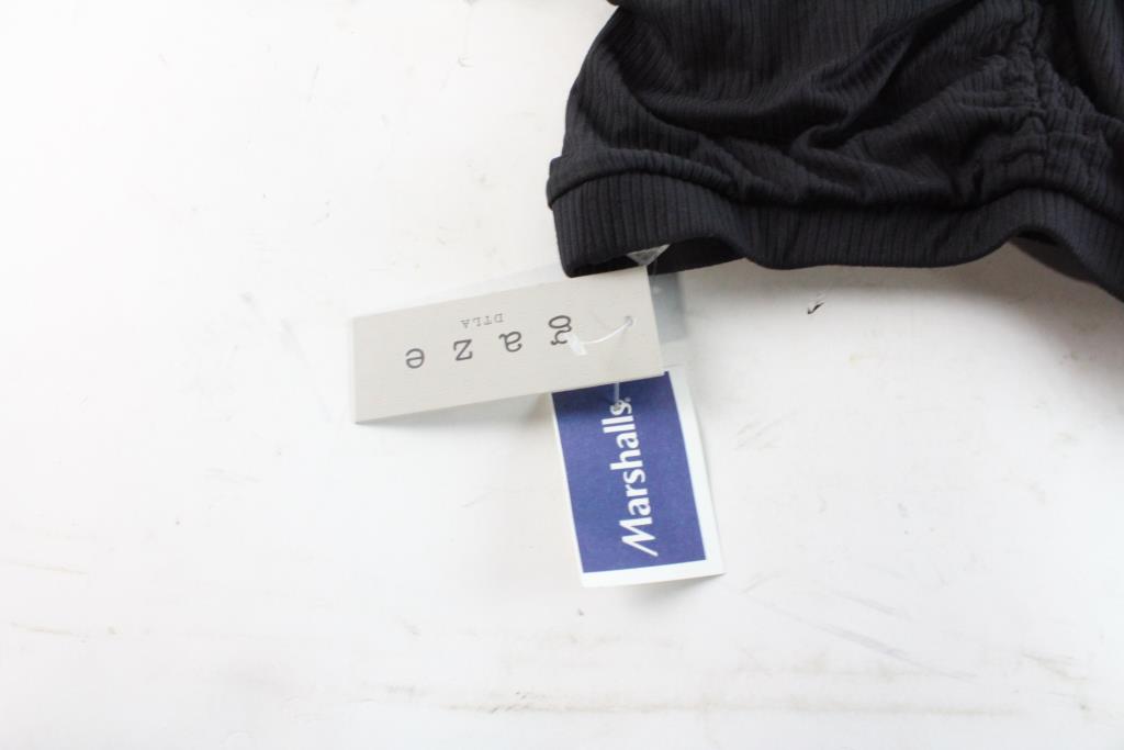 Columbia Men's Belt Size Medium & Gaze Women's Top Size Small, 2 Pieces