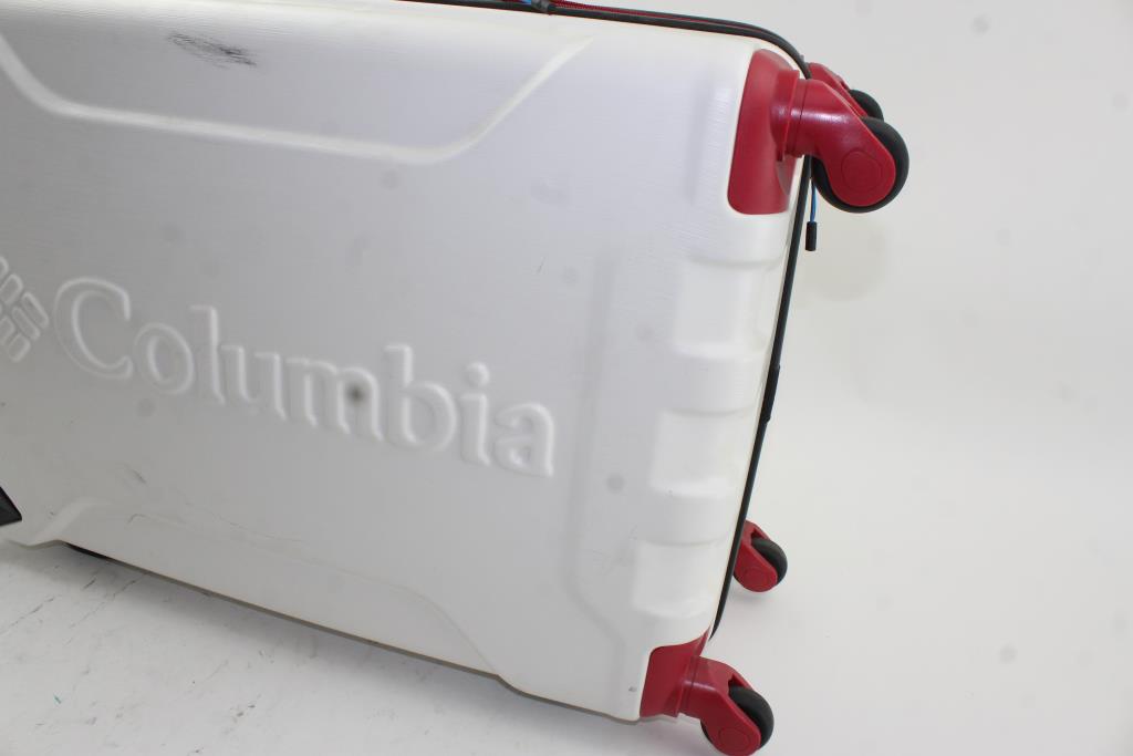 Columbia Rolling Luggage Case Property Room