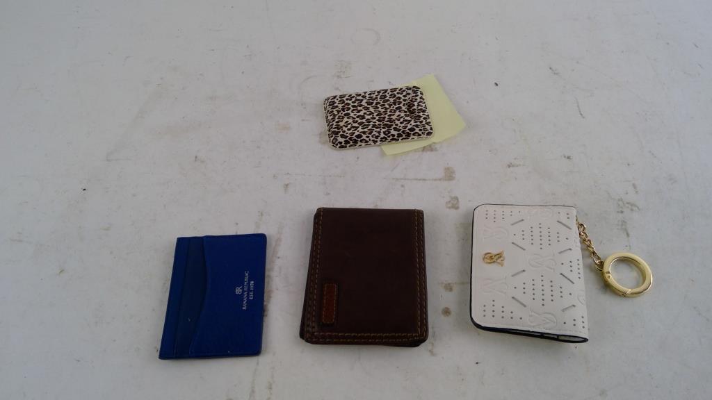 Columbia Wallet And More 4 Pieces