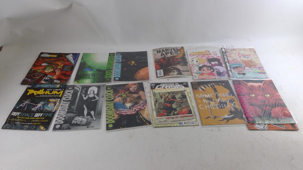 Comic Lot 10+ Pieces | Property Room