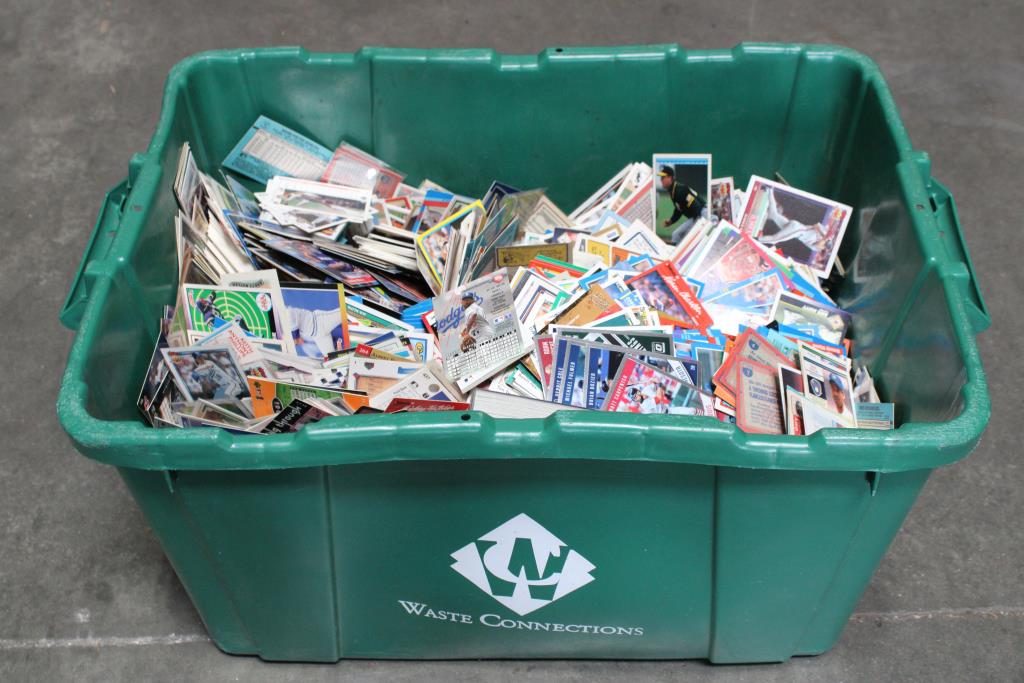 Container With 5000+ Baseball Trading Cards