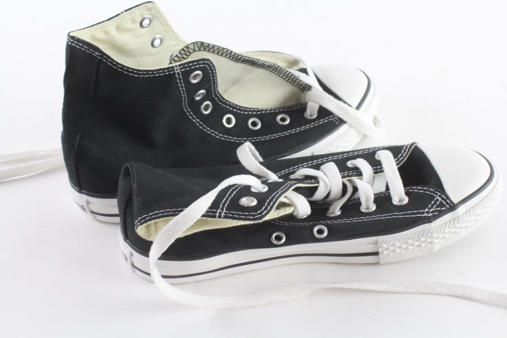 Converse Chuck Taylor All Star Kids Shoes, Size 3 Property Room