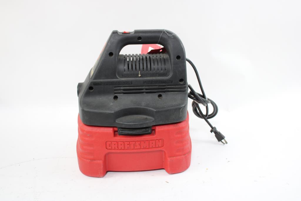 Craftsman 2 Gallon Wet/Dry Shop Vacuum Property Room