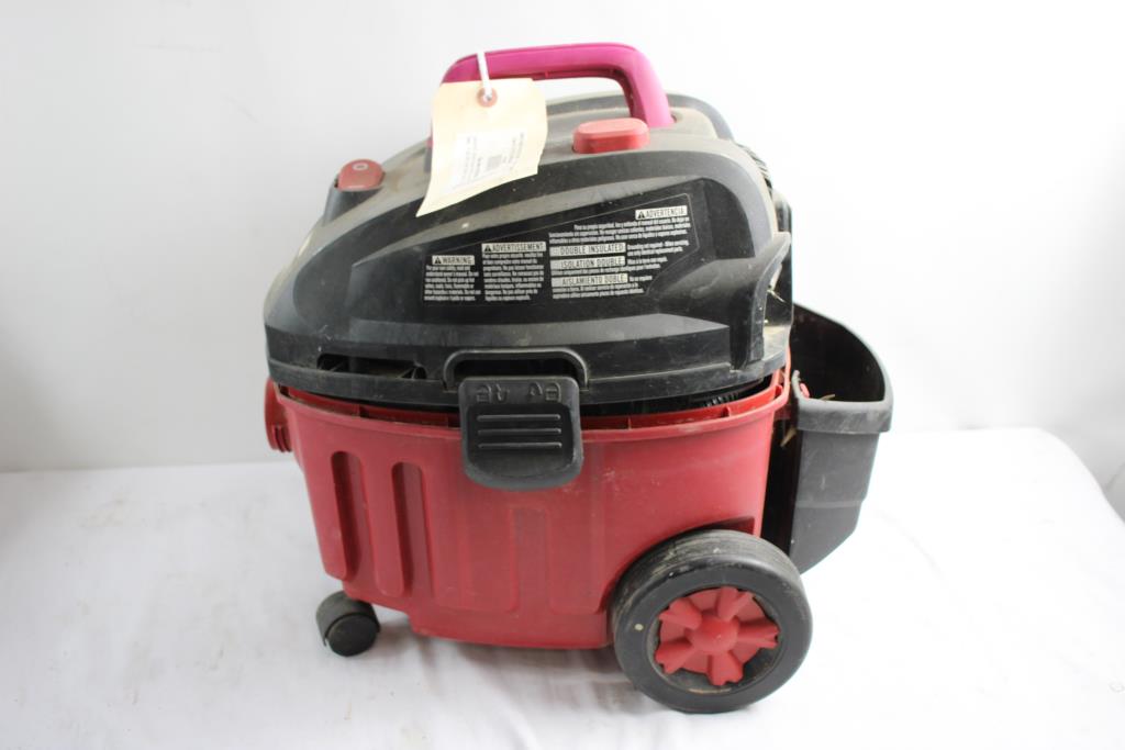 Craftsman 4 Gallon Wet/dry Vacuum Property Room