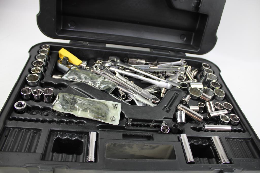 Craftsman Ratchet & Socket Set With Wrenches & Other Tools