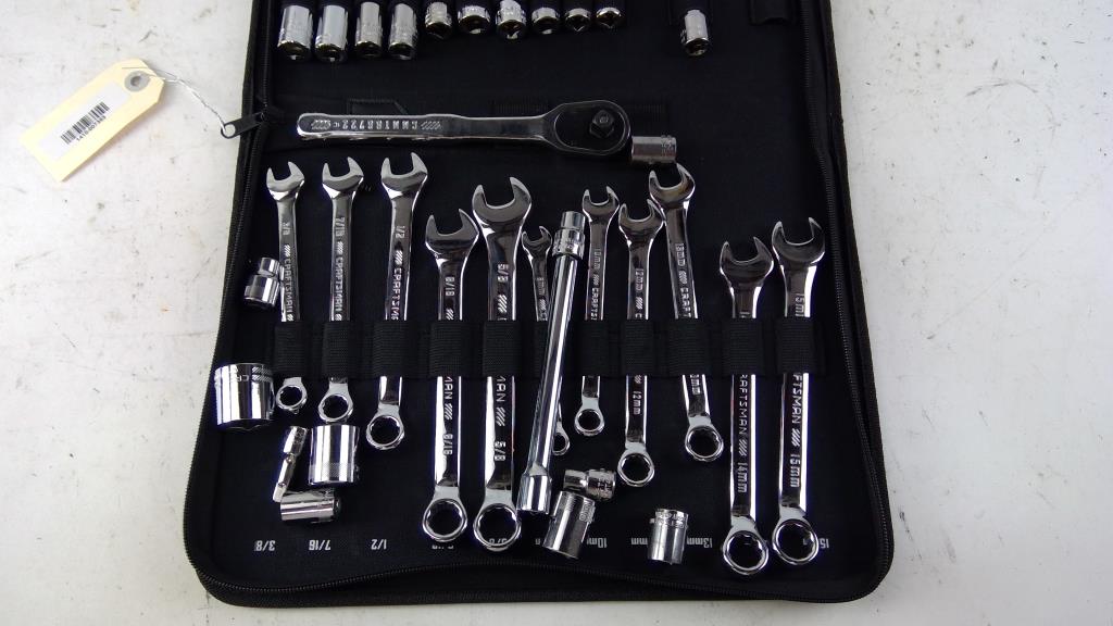 Craftsman wrench and socket set property room