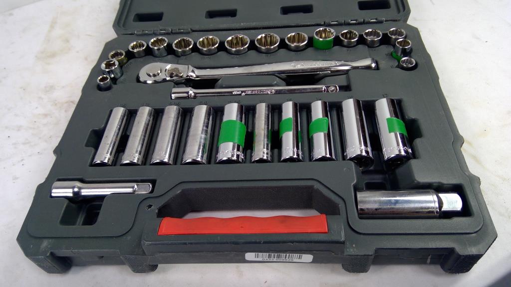 Crescent Socket Wrench Set