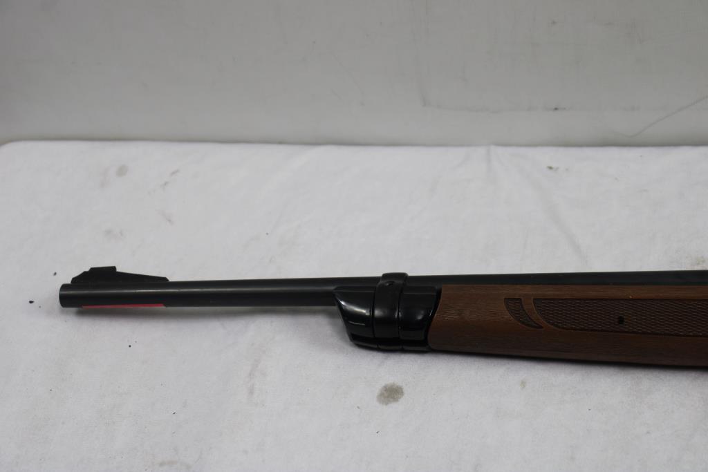 Crosman Coleman Pump Pallet Rifle | Property Room