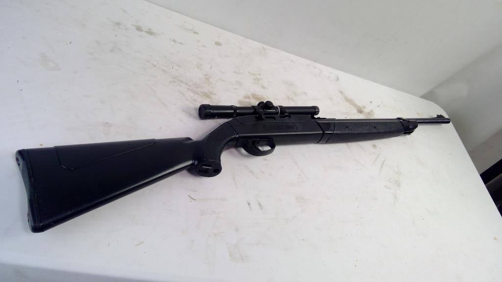 Crosman Legacy 1000 Air Rifle