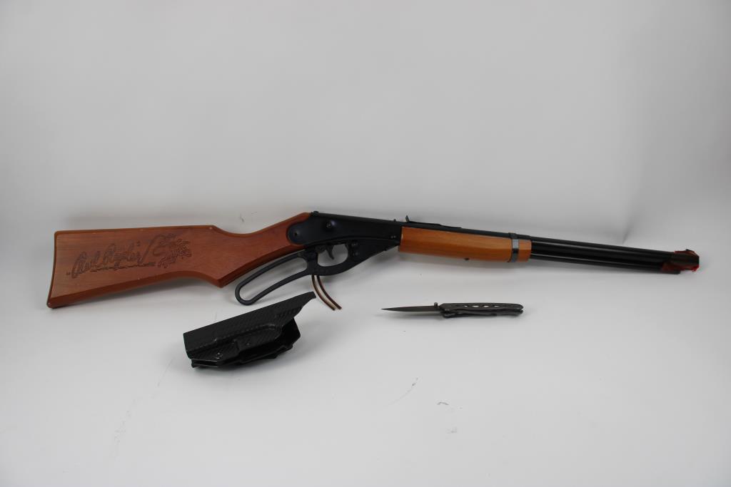 Daisy Adult Red Ryder Model 1938 4.5mm BB Gun, With Coast Knife And Pistol Holster