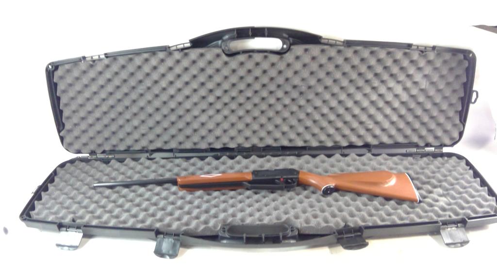 Daisy Airsoft Rifle With Case