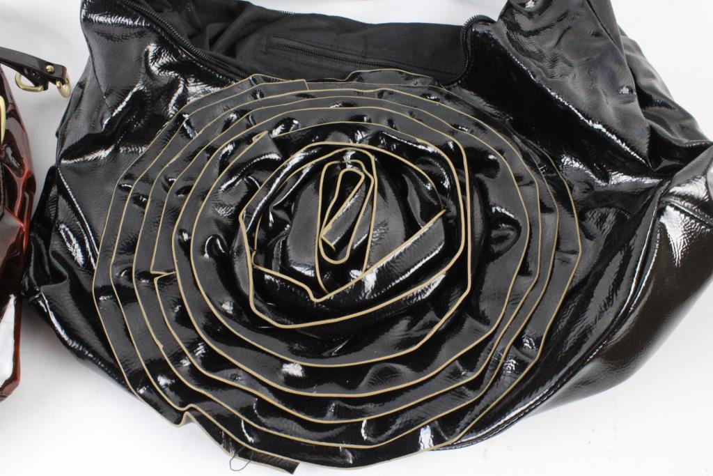 Daisy Fuentes And Other Handbags 4 Pieces Property Room Daisy Fuentes And Other Handbags 4 Pieces