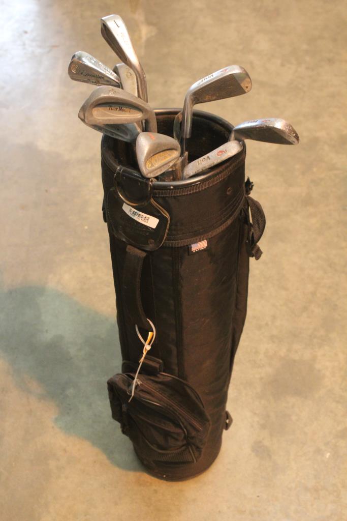 Datrek Golf Bag With 9 Clubs 10 Pieces Property Room Datrek Golf Bag With 9 Clubs 10 Pieces