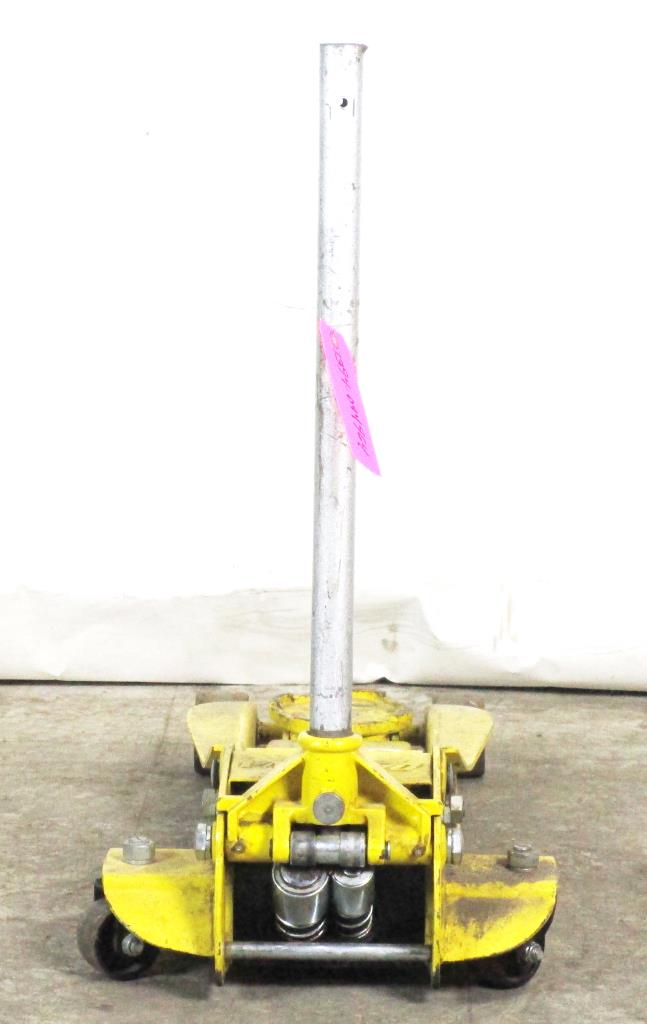 Daytona Floor Jack Property Room