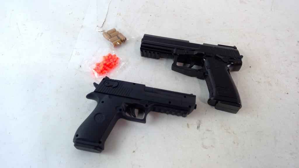 Desert Eagle Toy Gun And More 2 Pieces